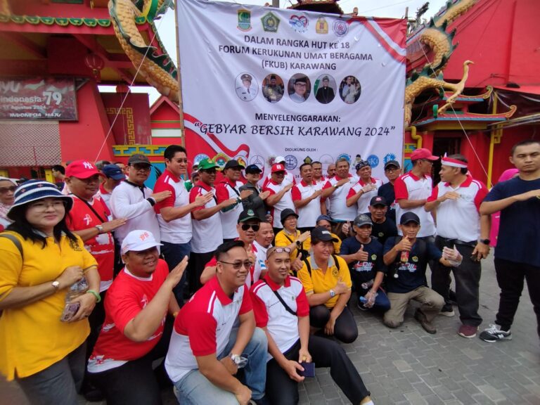 75 warga LDII Ramaikan Gebyar Bersih Karawang Rayakan HUT FKUB Ke-18