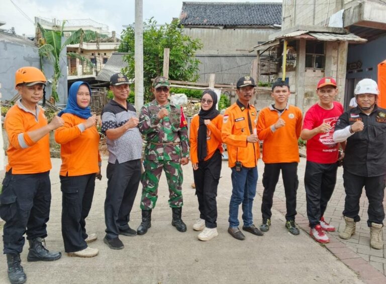 DPD LDII Kabupaten Bekasi Bersama BPBD Gelar Aksi Peduli Pascabencana di Sumber Jaya