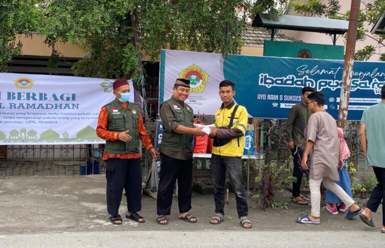 Jalankan 29 Karakter Luhur, LDII Sulteng Sebar Takjil Gratis di Ramadan