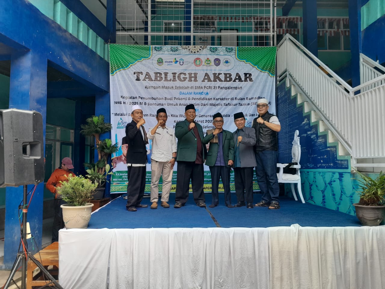 Tabligh Akbar Ajengan Masuk Sakolah (AMS) Kabupaten Bandung Gelar Edukasi Keagamaan dan Santunan di Bulan Ramadhan