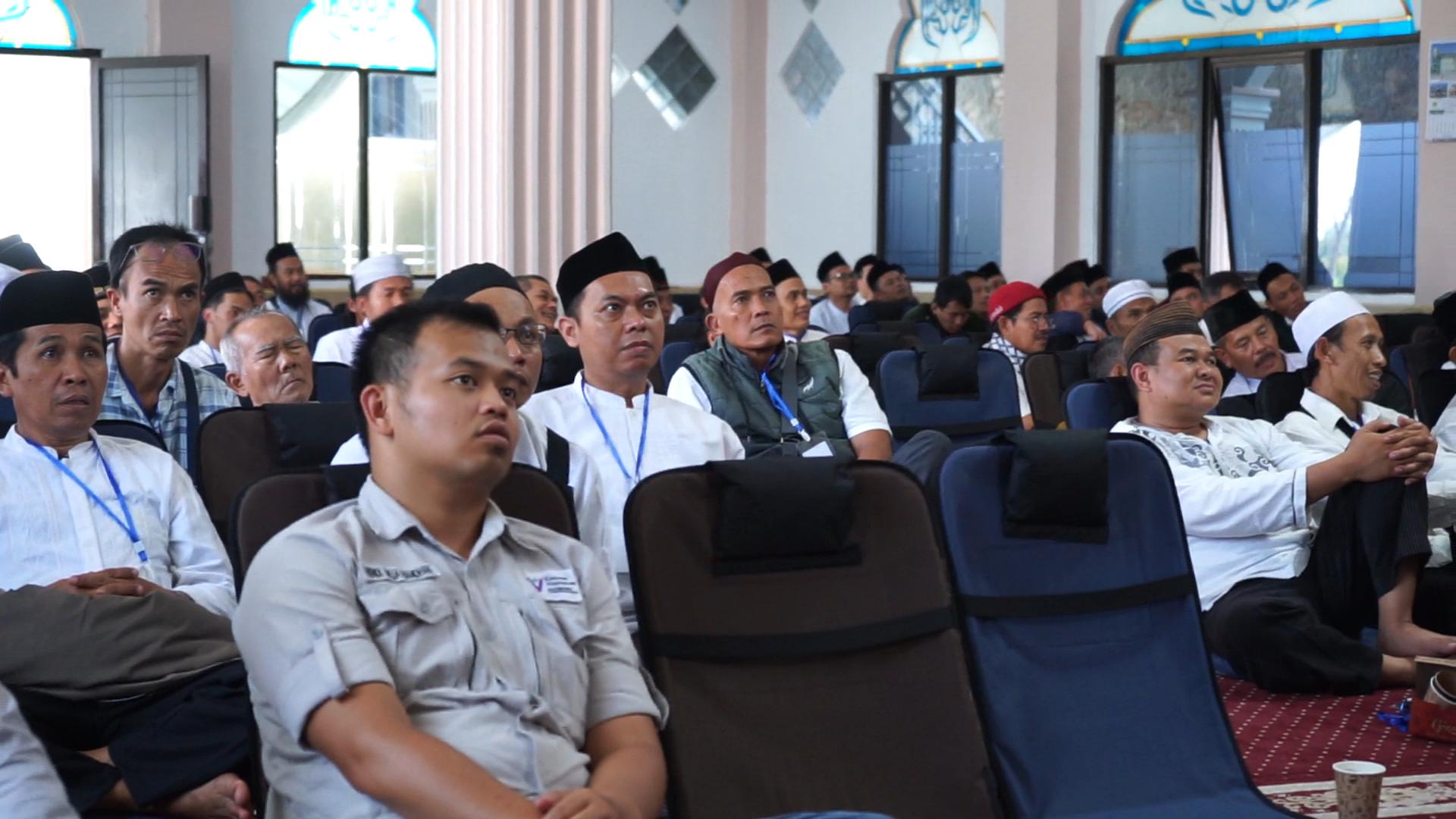Dinas pertanian kabupaten bandung edukasi calon petugas sembelih hewan kurban bersertifikat halal (4)