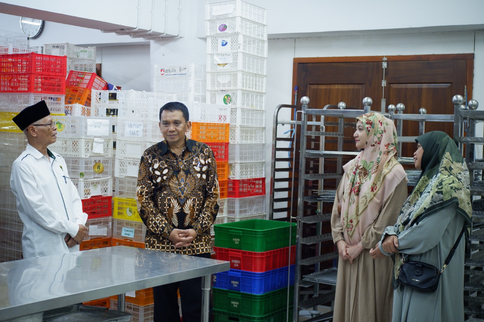 Kadinkes jatim kunjungi ponpes wali barokah kediri (3)