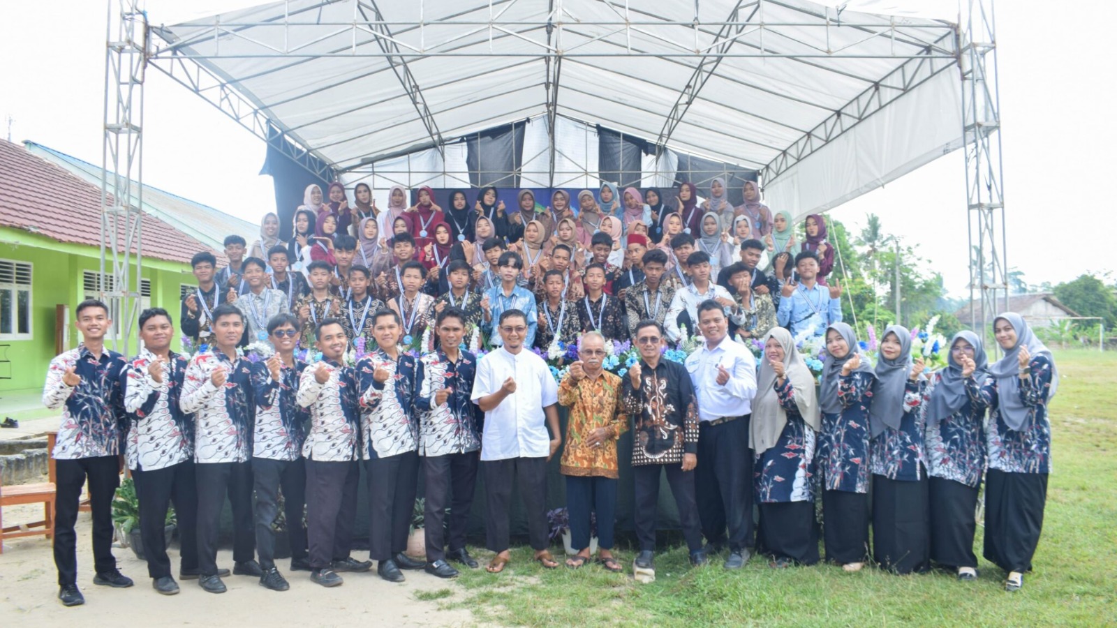 SMP IT Budi Luhur Gelar Perpisahan, Tekankan Pentingnya Pendidikan Lanjutan