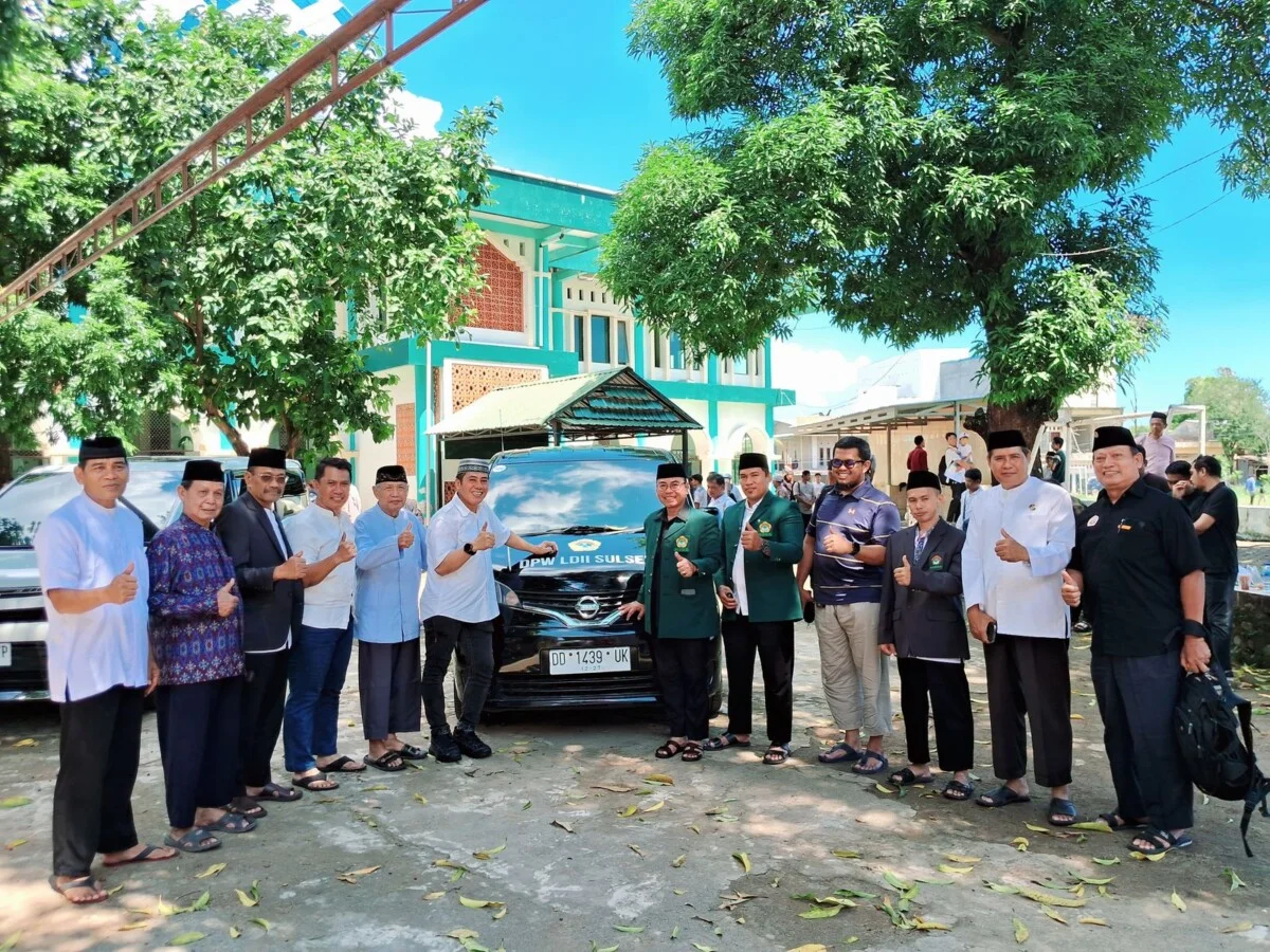 Daeng ical donasi mobil ke ldii sulsel 4