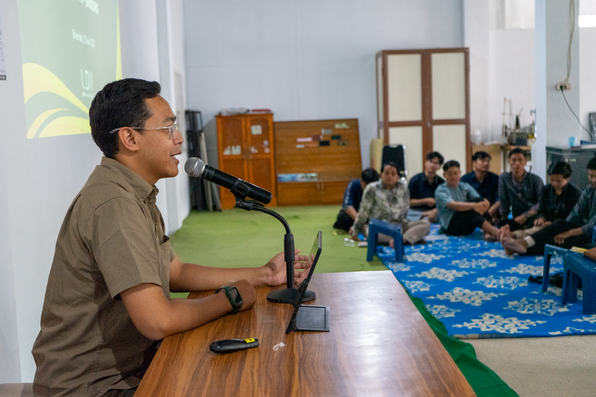M dinar saat memberikan arahan