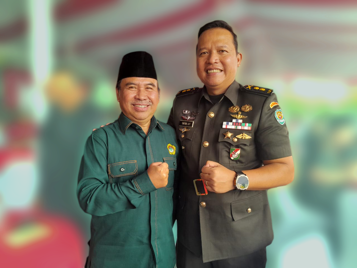 Didin suyadi bersama dandim 0624 kab bandung yang lama tinton amin putra