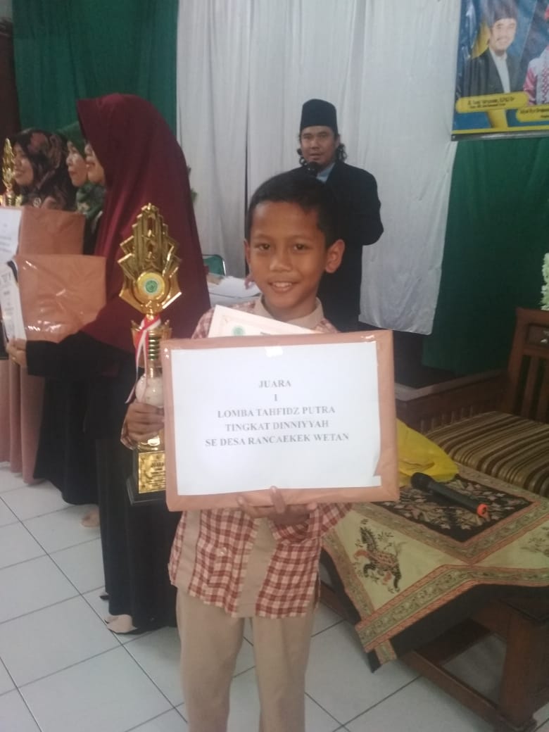 Generus ldii rancaekek wetan raih juara 1 lomba tahfidz tingkat desa malik a