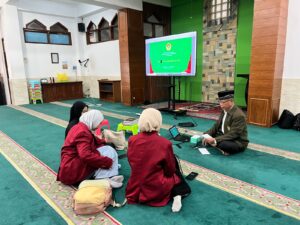 Mahasiswi UPI Lakukan Kunjungan Observasi ke Masjid Baitul Haq LDII Sukasari