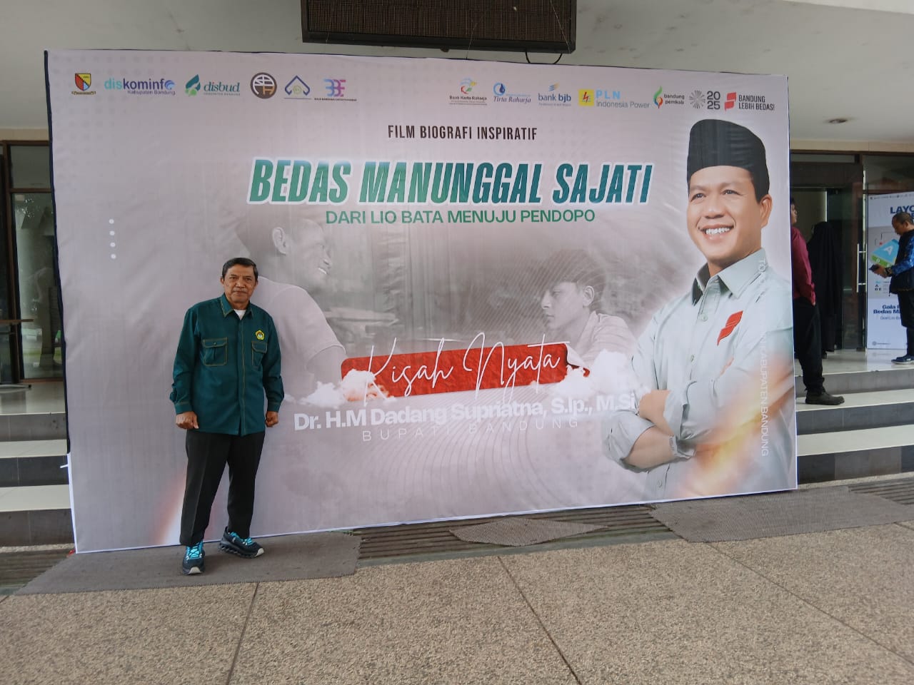 LDII Kabupaten Bandung Hadiri Gala Premier Film “Bedas Manunggal Sajati” Bersama Bupati Dadang Supriatna