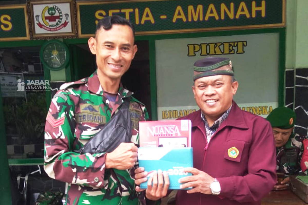 LDII Cicalengka Perkuat Silaturahmi dengan Forkopimcam melalui Penyerahan Kalender dan Majalah Nuansa