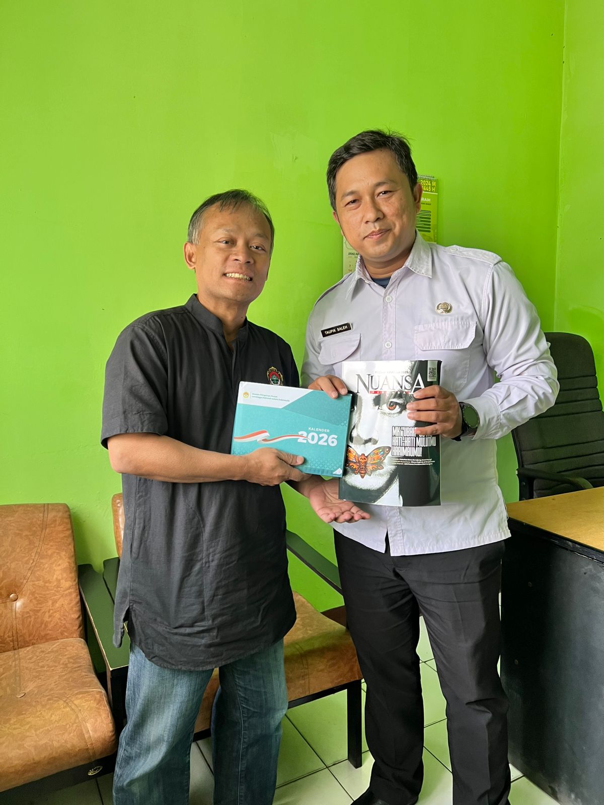 Silaturahim PC LDII Margaasih Lewat Pendistribusian Kalender 2026 (2)
