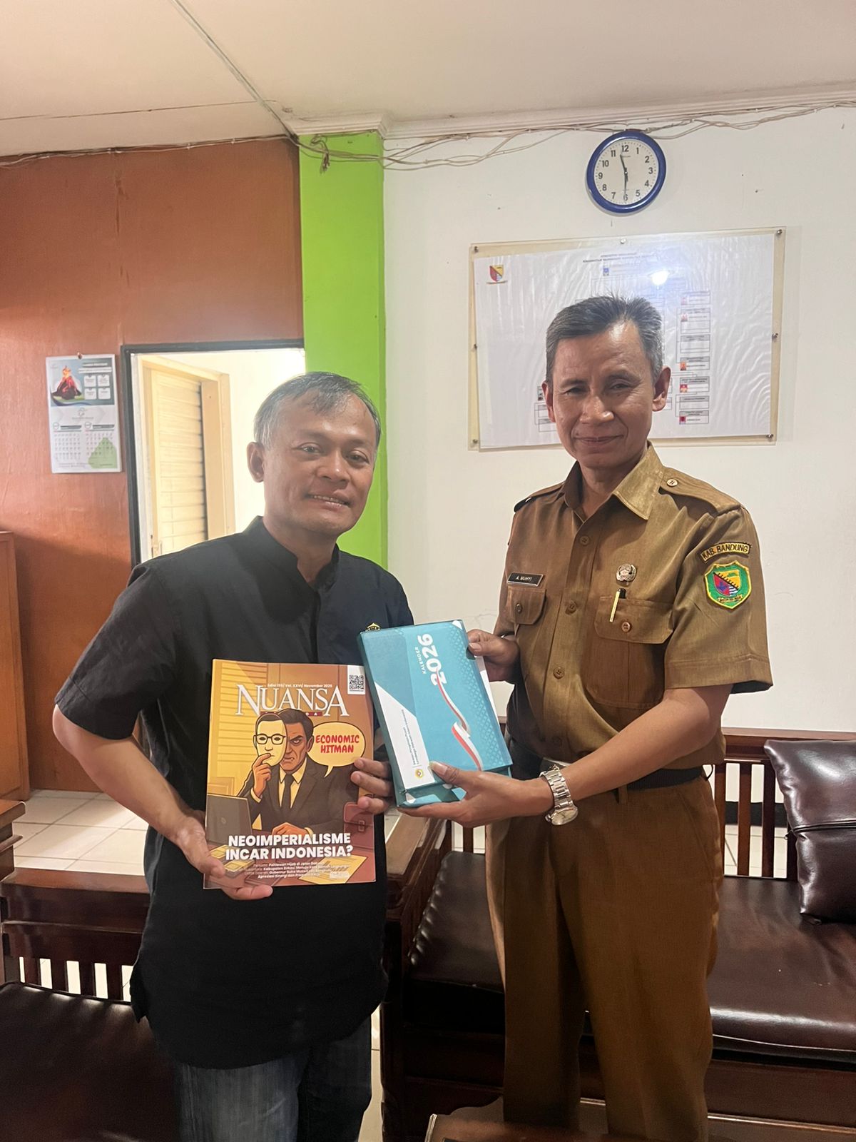 Silaturahim PC LDII Margaasih Lewat Pendistribusian Kalender 2026 (3)