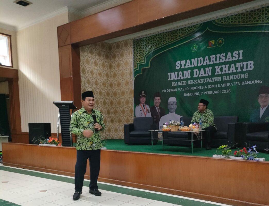 Paradigma Baru dalam Khotbah, Bp KH Mohammad Mansur Syaerozi (Ketua PW DMI Jabar)