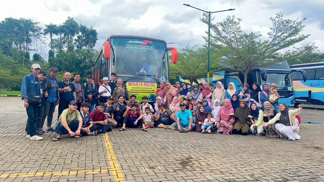 PAC LDII Karanganyar Subang Gelar Wisata Religi