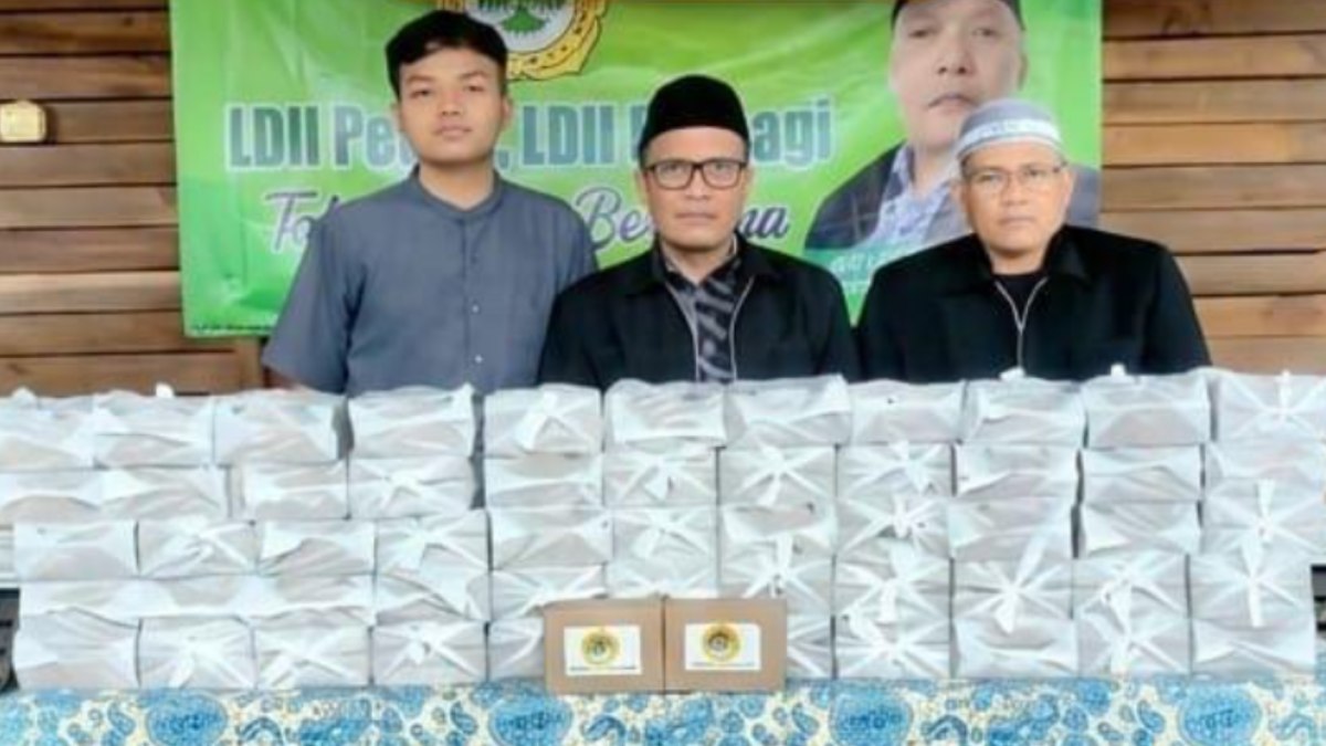 PC LDII Pangalengan Bagikan 180 Paket Takjil Gratis kepada Warga Sekitar