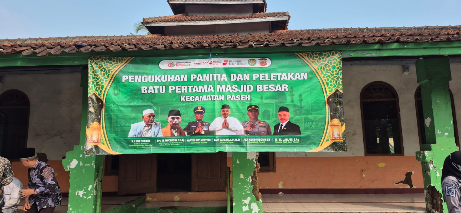 PC LDII Kecamatan Paseh menghadiri undangan Camat dalam pengukuhan panitia renovasi Masjid Agung Kecamatan Paseh.