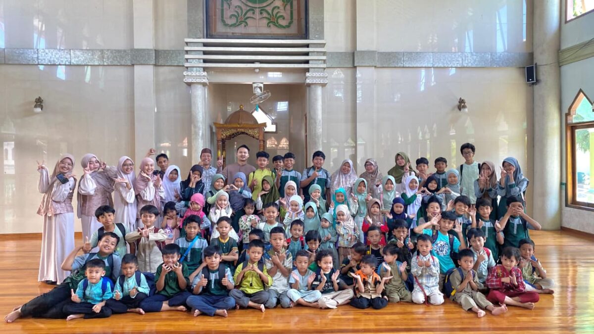 Asrama Liburan PC LDII Katapang di Masjid Manbaul Huda