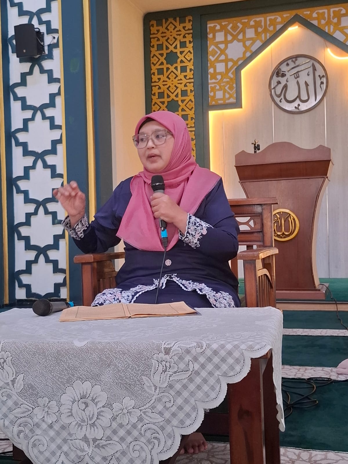 Hj. Enung Daruriah, M.Pd.I