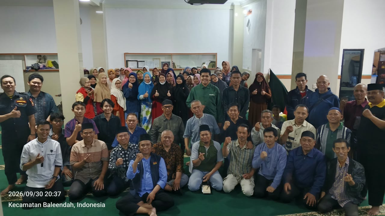 Didin Suyadi Turba ke PAC LDII Baleendah Foto Bersama